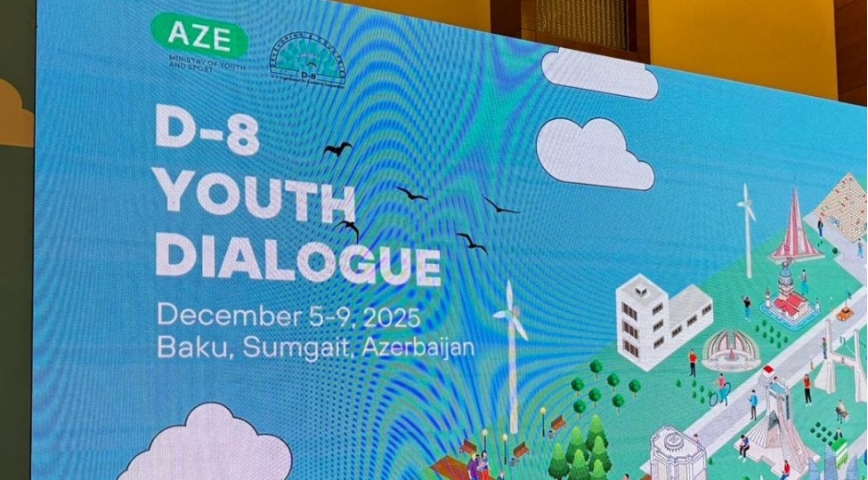 bakida-ilk-defe-d-8-gencler-dialoqu-teshkil-olunub