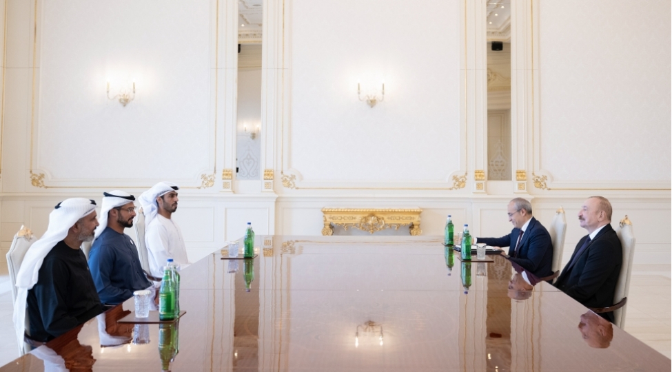 prezident-ilham-eliyev-birleshmish-ereb-emirliklerinin-bir-sira-shirketlerinin-rehberlerini-qebul-edib-yenilenib