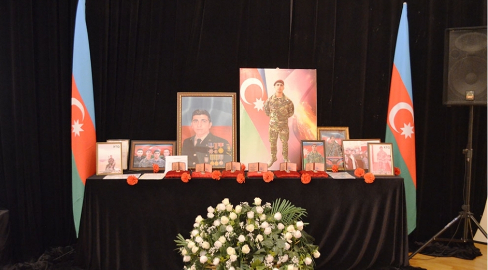 rafail-huseynovun-xatiresine-hesr-olunmush-anim-tedbiri-kechirilib