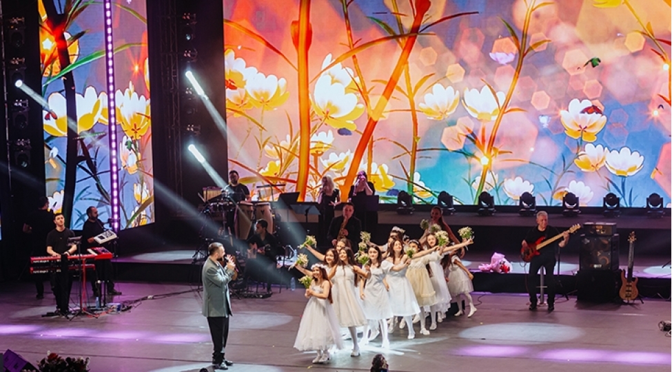 azaddan-sosial-mesajli-layihe-fotovideo