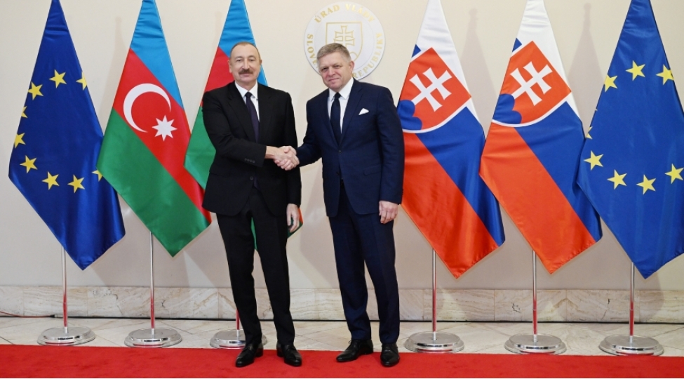 azerbaycan-prezidenti-ilham-eliyevin-slovakiyanin-bash-naziri-ile-tekbetek-gorushu-olub