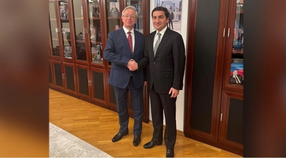 hikmet-haciyev-mixail-qaluzinle-regional-ve-beynelxalq-meseleleri-muzakire-edib