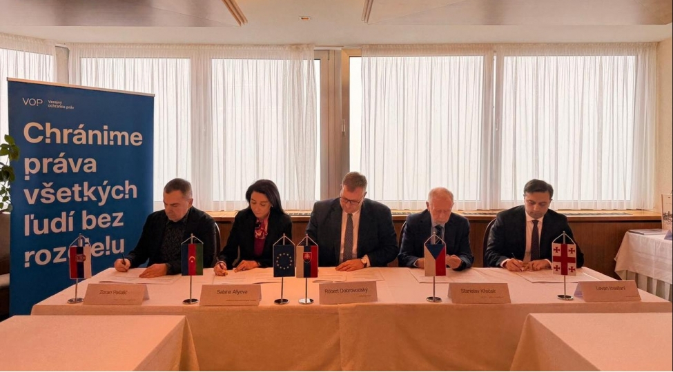 ombudsman-sebine-eliyeva-slovakiyada-ombudsmanlarin-beynelxalq-sammitinde-ishtirak-edib