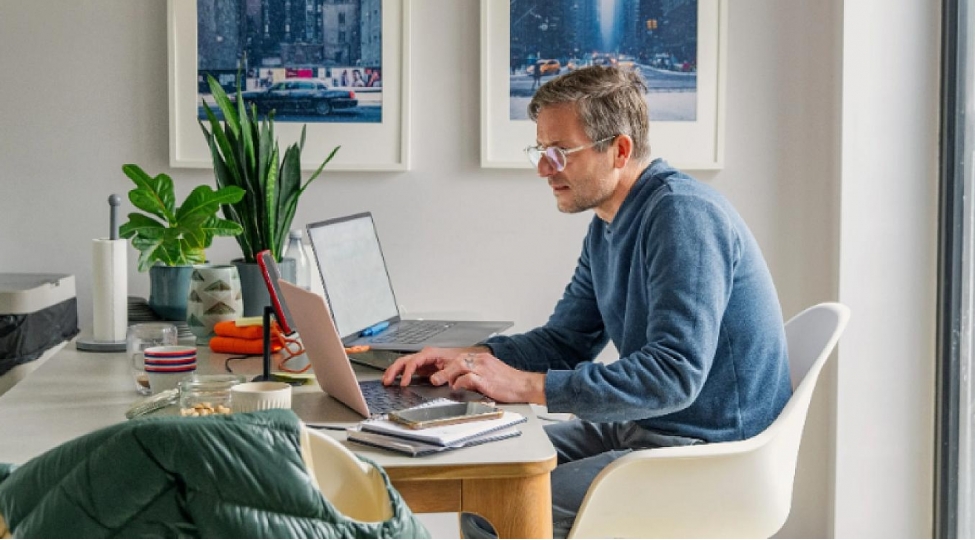 evden-ishlemeyin-hansi-ustunlukleri-ve-chetinlikleri-olacaq