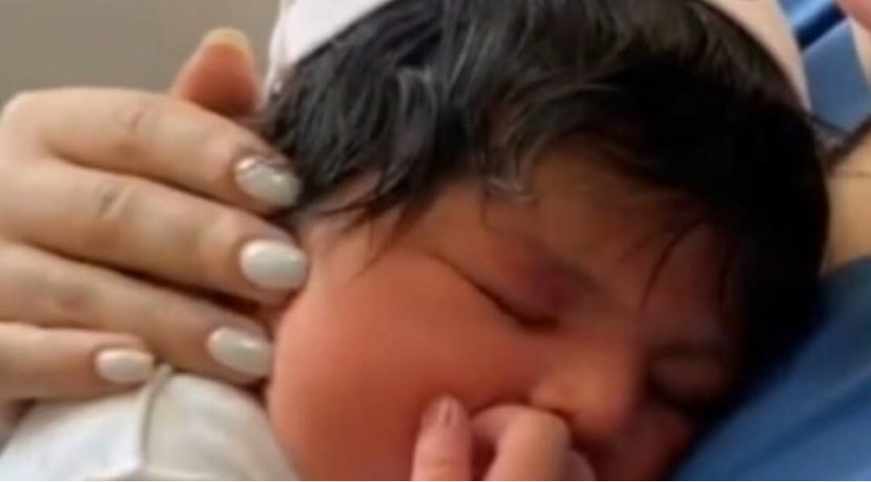 53-kiloqram-korpe-doguldu-video