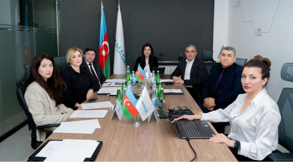 amada-nin-mushahide-shurasi-ilin-sonuncu-iclasini-kechirib