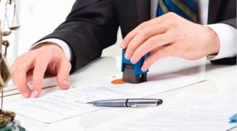 milli-meclis-notariat-hereketleri-sirrinin-saxlanilmasi-qaydalarinda-deyishikliyi-ilk-oxunushda-qebul-edib