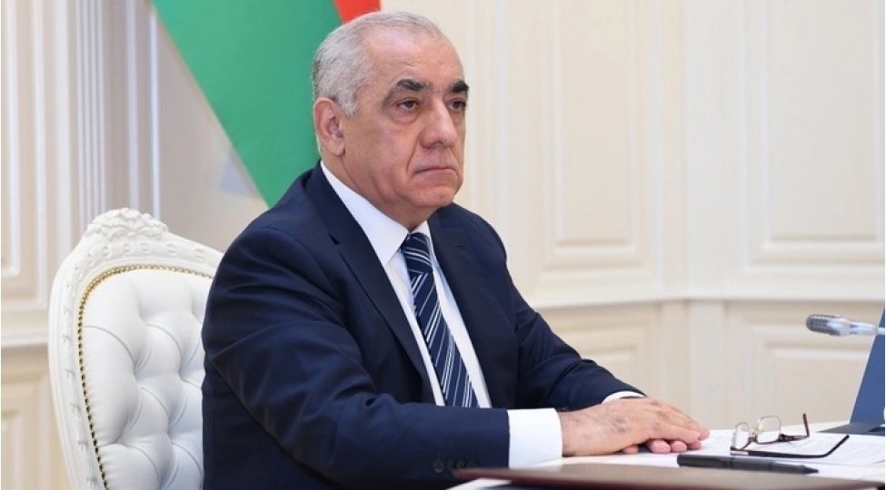 eli-esedov-qisamuddetli-mezuniyyete-chixib