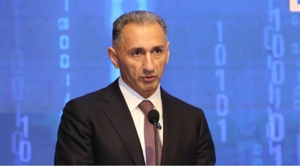 reshad-nebiyev-reqemsal-muhit-ushaqlar-uchun-mueyyen-tehluke-de-yaradir