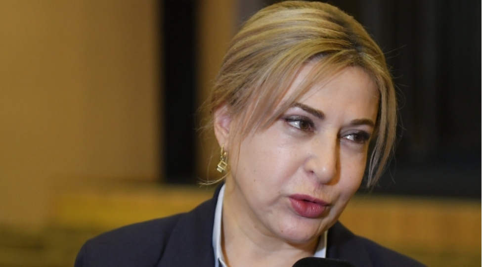 ziver-abbasova-bu-teatr-irevan-adini-yashadan-ve-dashiyan-yegane-medeni-ocaqdir