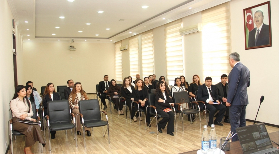 vekiller-kollegiyasinin-sedri-edliyye-orqanlarina-qebul-olunan-shexslere-icbari-tedris-kechib-2