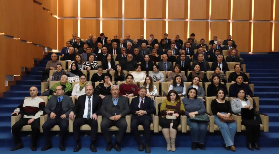 azerbaycan-neft-kimyasinin-banisi-yusif-memmedeliyev-movzusunda-elmi-praktiki-konfrans-kechirilib-foto