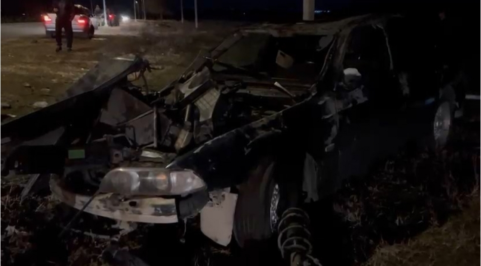 zaqatalada-avtomobil-yoldan-chixib-ashib