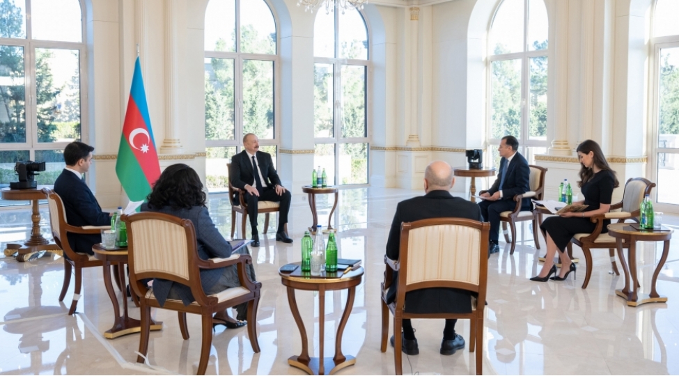 azerbaycan-daha-parlaq-geleceye-dogru-metin-addimlarla-irelileyir