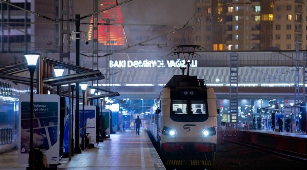 ady-beynelxalq-qadinlar-gunu-ile-bagli-sernishinlere-muraciet-edib