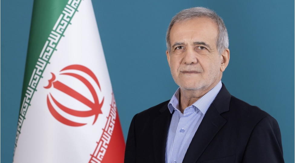 pezeshkian-iran-hakimiyyeti-ehaliye-xidmetlerin-gosterilmesinde-fasilelere-yol-vermeyecek