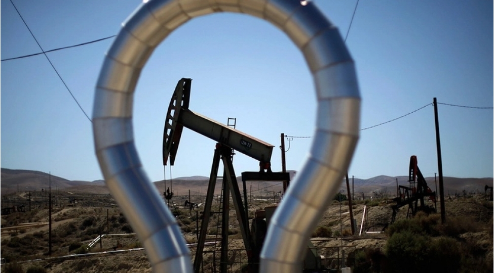 trampin-beyanatindan-sonra-neft-bahalashib