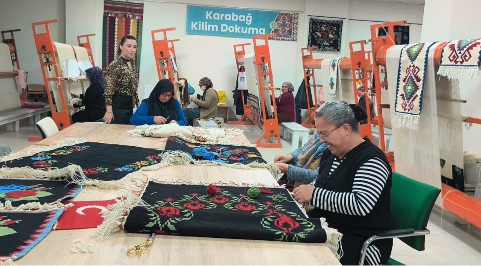 igdir-vilayetinde-qerbi-azerbaycan-irsi-yashadilir