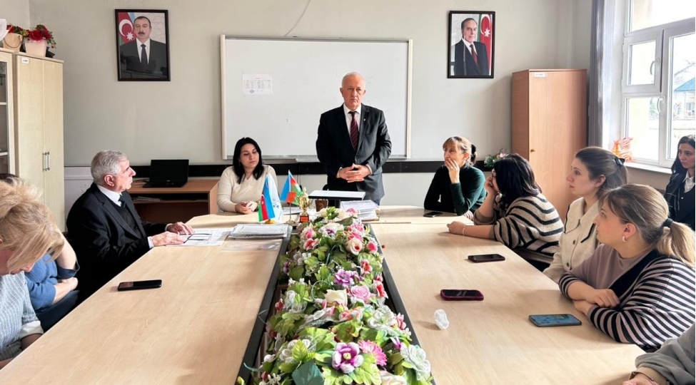 osman-mirzeyev-kuchesi-18-erazi-partiya-teshkilatinin-hesabat-sechki-yigincagi-kechirilib