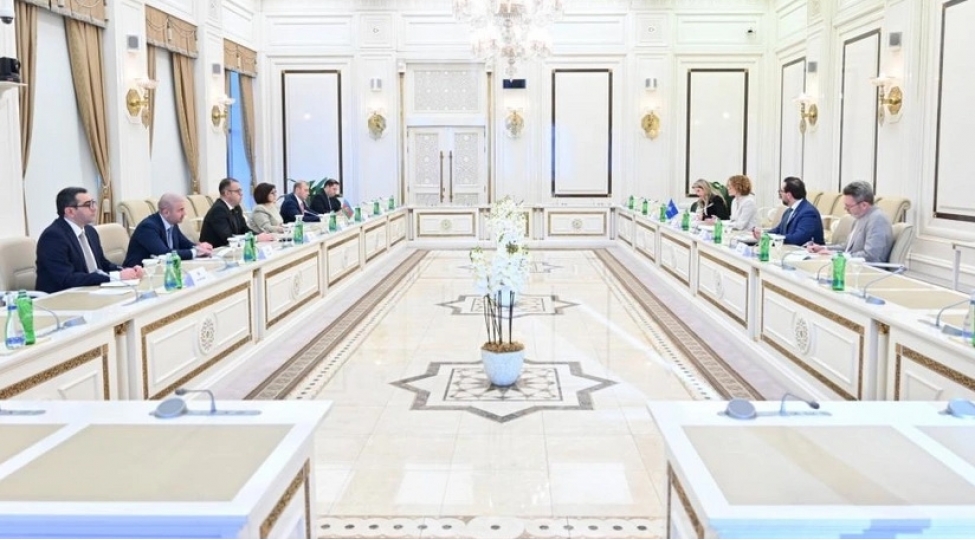 sahibe-qafarova-nato-bash-katibinin-muavini-ile-gorushub