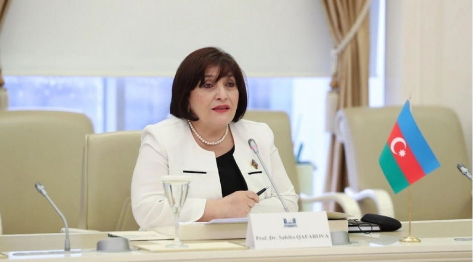 sahibe-qafarova-boao-forumunda-azerbaycanin-qlobal-teshebbuslerinden-danishib