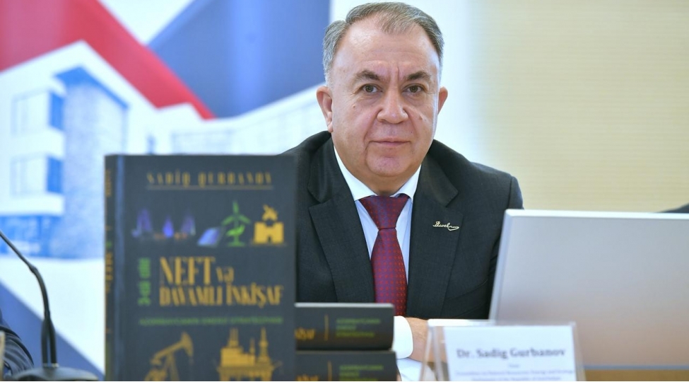neft-ve-davamli-inkishaf-azerbaycanin-enerji-strategiyasi-sadiq-qurbanovun-kitabinin-teqdimati-olub