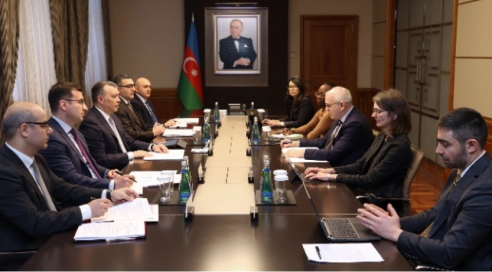 dunya-banki-ile-heyata-kechirilen-layihelerin-icra-veziyyeti-muzakire-olunub