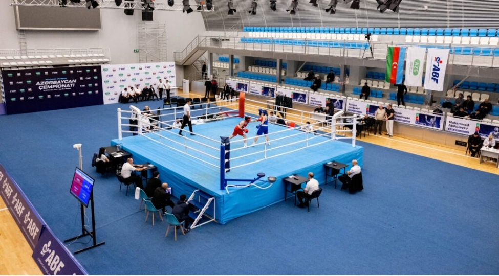 azerbaycan-chempionati-kishi-bokschularin-mubarizesinde-yarimfinalchilar-qadinlarda-finalchilar-mueyyenleshib
