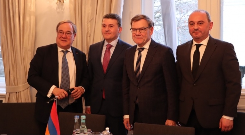 almaniyada-ermenistan-ve-azerbaycanin-sefirleri-cenubi-qafqazdaki-veziyyeti-muzakire-edibler