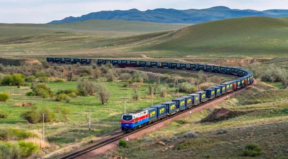 poti-baki-blok-qatarinin-istismara-verilmesi-orta-dehlizin-elaqeliliyini-ve-effektivliyini-mohkemlendirir