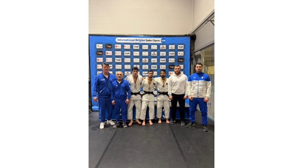 azerbaycan-millisi-turniri-11-medalla-basha-vurub