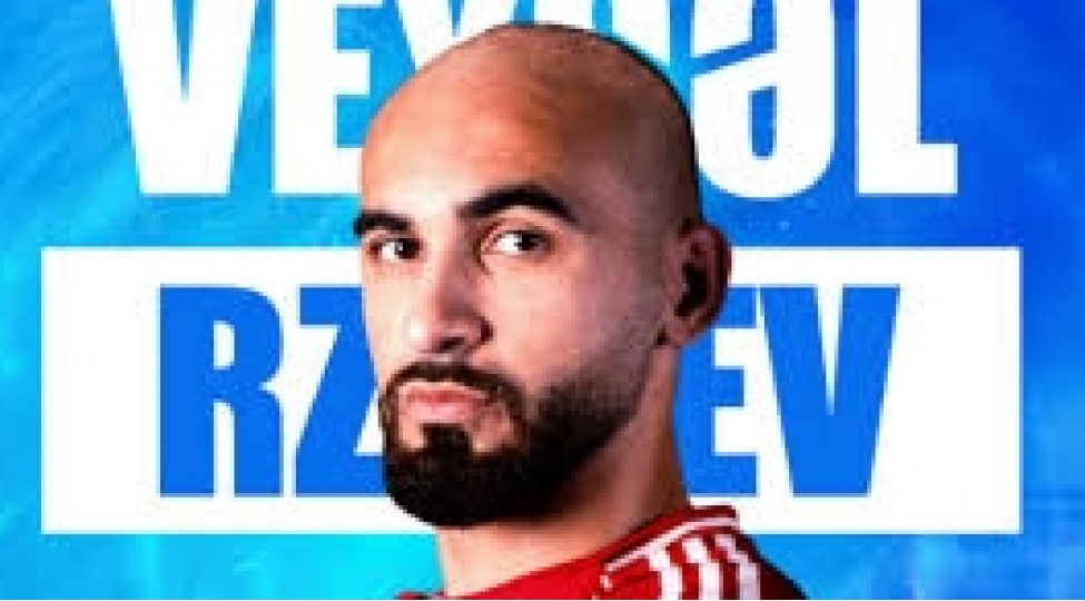 kepezin-futbolchusu-veysel-rzayev-bichaqlanib-veziyyeti-agirdir