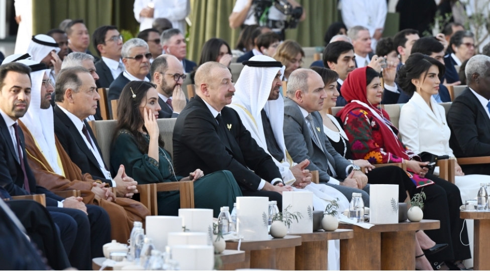 prezident-ilham-eliyev-zayed-insan-qardashligi-mukafatinin-teqdimolunma-merasiminde-ishtirak-edir-canli