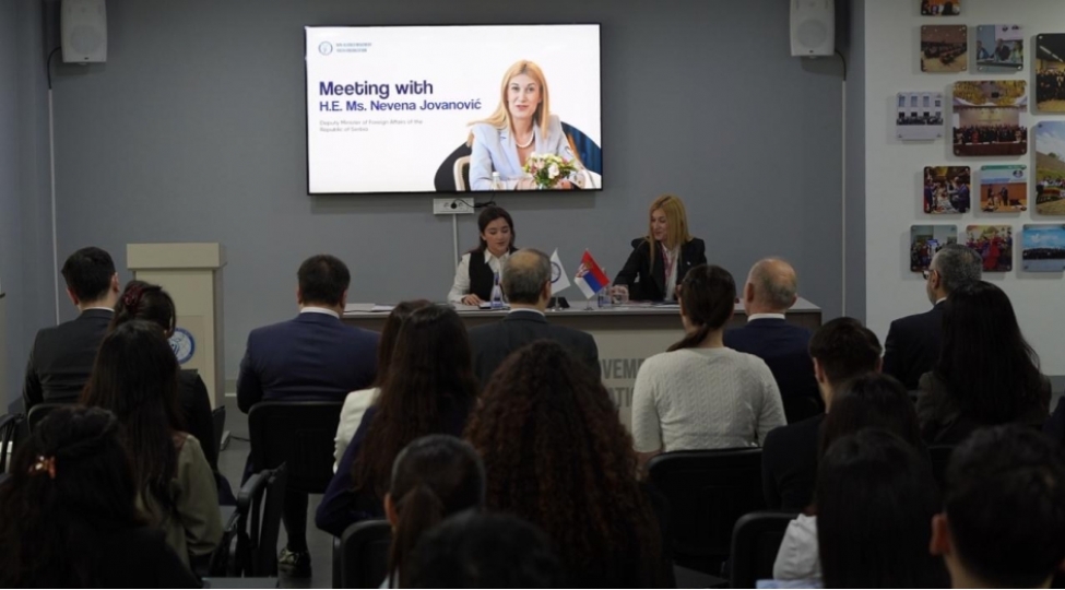 serbiya-xin-nin-dovlet-katibi-qoshulmama-herekati-gencler-teshkilatinin-menzil-qerargahinda-olub