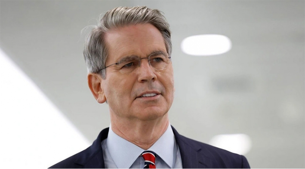 bessent-tramp-fes-rehberi-vezifesine-namizedi-mehkemeye-vere-bileceyini-zarafatla-deyib