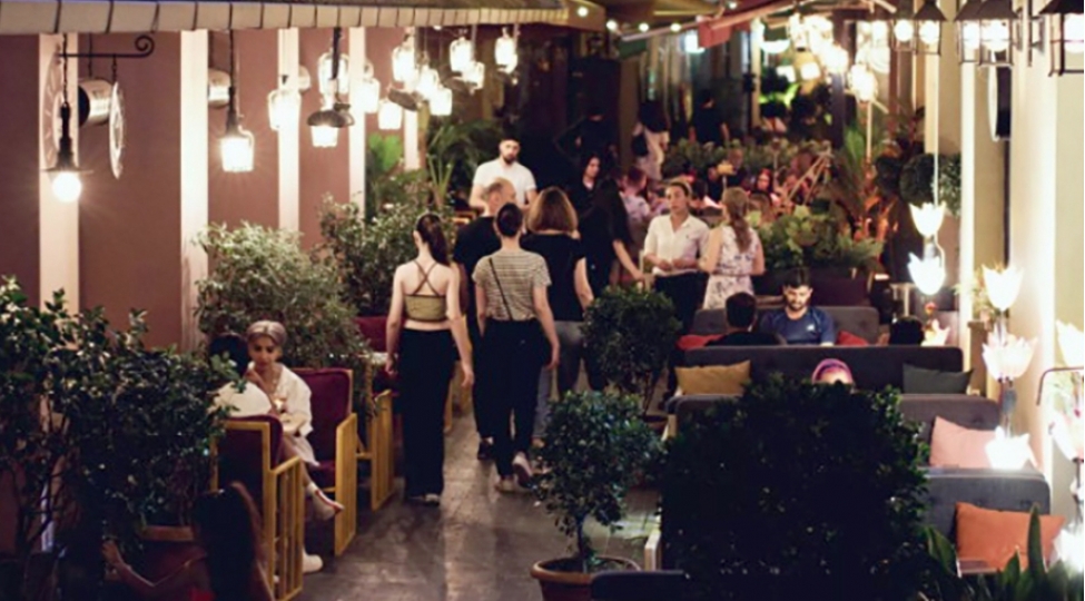 tbiliside-antisanitariya-sebebinden-9-meshhur-restoran-baglanib