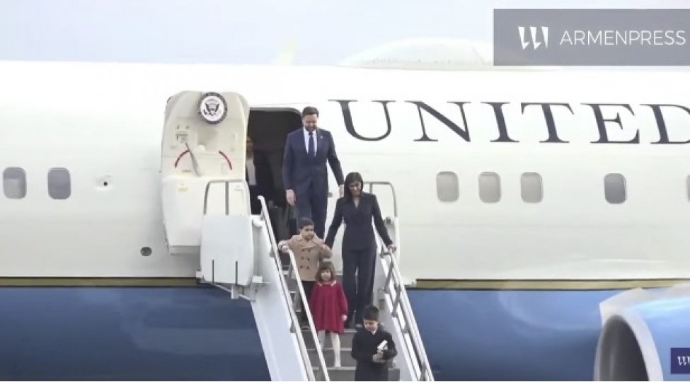 vensin-rehberlik-etdiyi-absh-numayende-heyeti-irevandadir