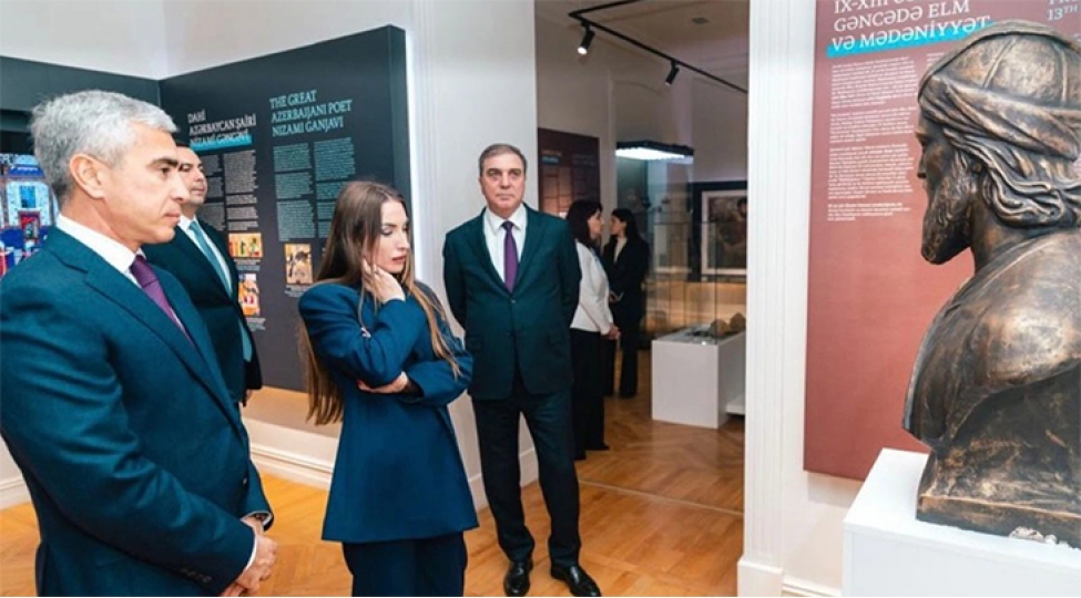 alena-eliyeva-nizami-gencevi-adina-gence-dovlet-tarix-diyarshunasliq-muzeyinden-paylashim-edib