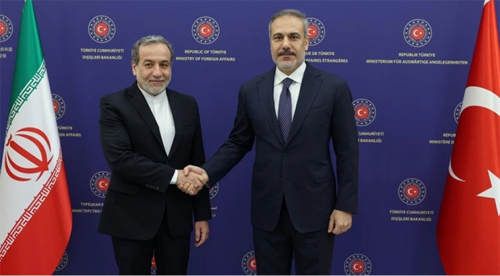 hakan-fidan-eraqchi-ile-iran-absh-nuve-danishiqlarini-muzakire-edib