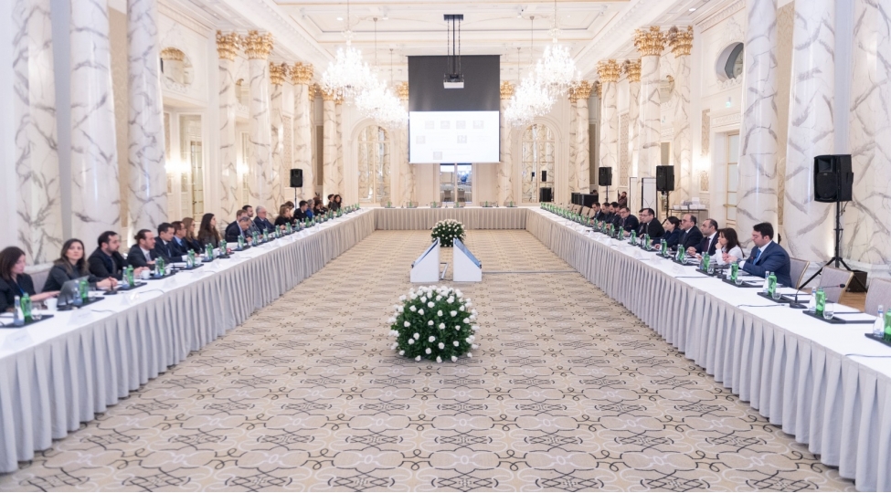 mecnun-memmedov-absh-ticaret-palatasinin-azerbaycana-biznes-missiyasi-cherchivesinde-kechirilen-deyirmi-masada-ishtirak-edib