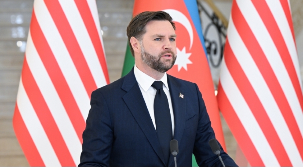 prezident-tramp-azerbaycana-ve-ermenistana-heyrandir-cey-di-vens