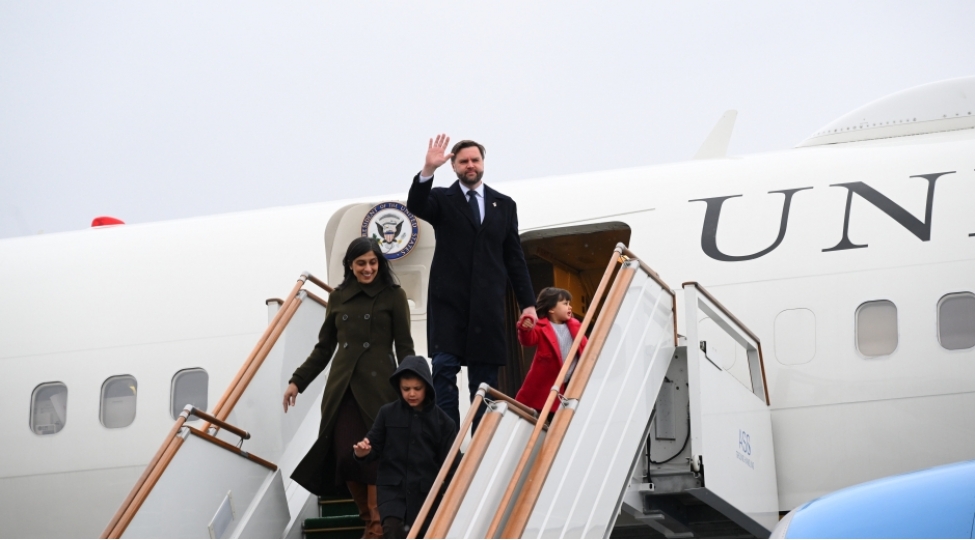 amerika-birleshmish-shtatlarinin-vitse-prezidenti-azerbaycana-resmi-sefere-gelib