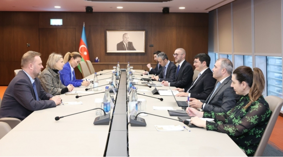 azerbaycanda-microsoftla-birge-suni-intellekt-ve-reqemsal-transformasiya-uzre-merkez-qurula-biler