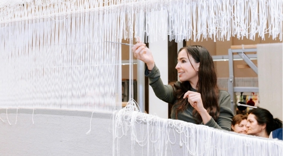 azerxalchanin-shusha-mescidi-uchun-hazirladigi-dairevi-el-xalchasinin-kesim-merasimi-olub