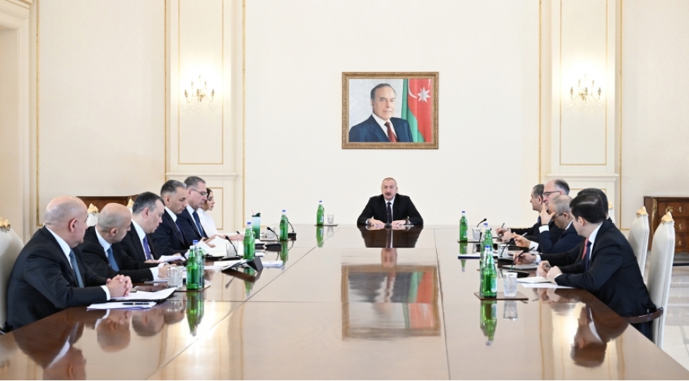 suni-intellektin-tetbiqi-dovlet-qurumlarinda-genish-vuset-almalidir-2