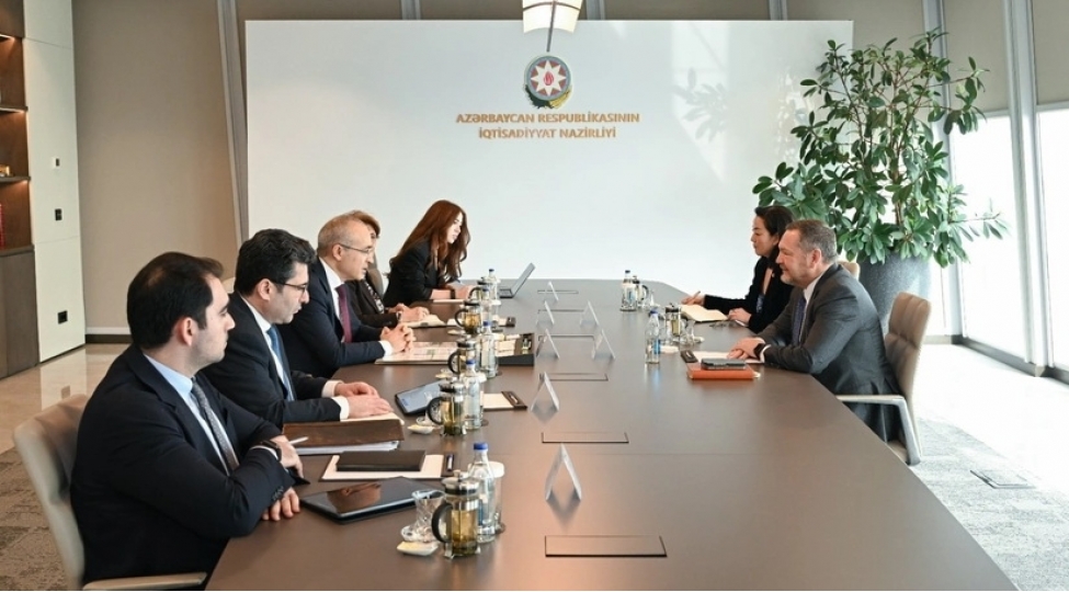 azerbaycan-exxonmobille-emekdashligin-prioritetlerini-muzakire-edib