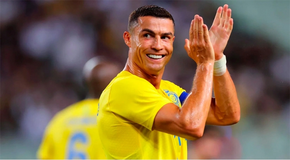 el-nesr-ronaldunu-ilk-defe-start-heyete-daxil-edib