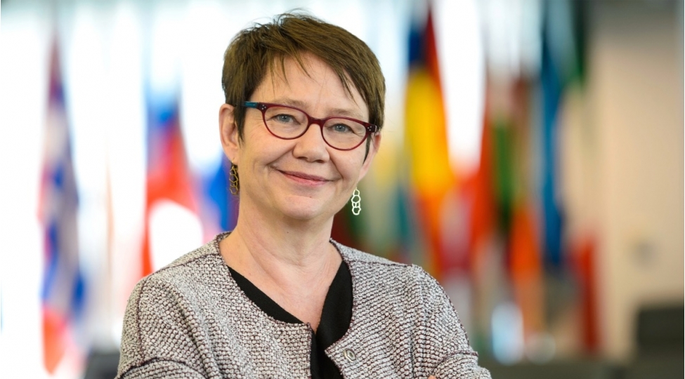 ayib-riy-in-azalmasi-ve-murekkeb-borc-strukturlari-inkishaf-etmekde-olan-olkelere-tezyiqi-artirir