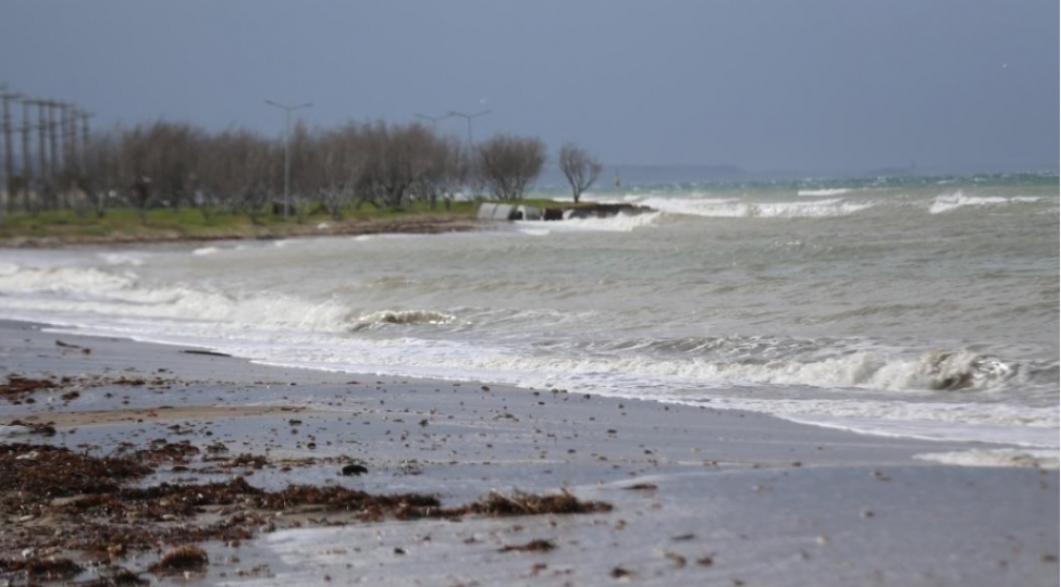 turkiyenin-doqquz-bolgesinde-guclu-yagish-ve-toz-firtinasi-ile-bagli-xeberdarliq-edilib