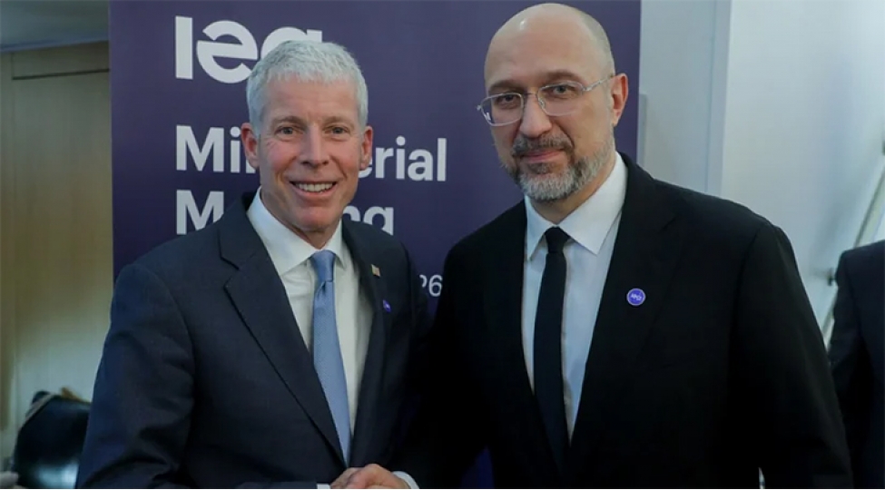 denis-shmiqal-kris-raytla-gorushub